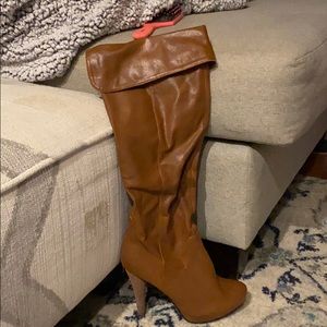 Brown boots